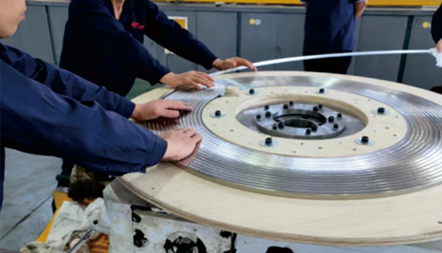 2024年中国强磁场中心超导导体现场制造现场图