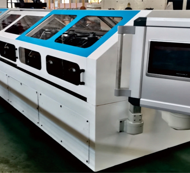 北京CS-10型导体成型机